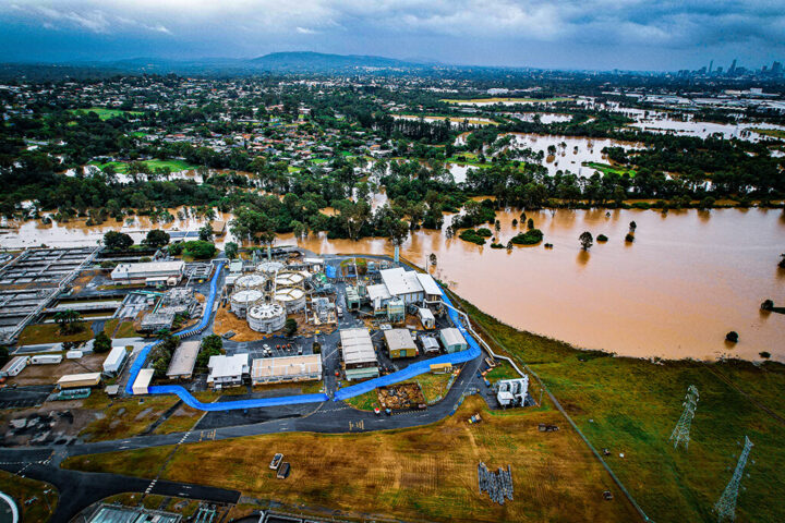 aerial-urban-utilities-oxley-creek-geodesign-flood-barrier
